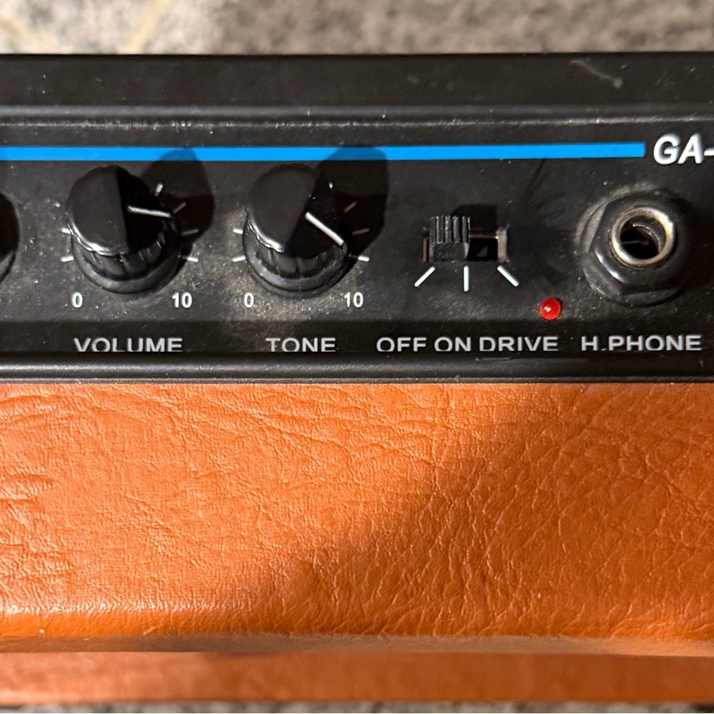 Orange Guitar Amplifier Combo - Black Control Panel